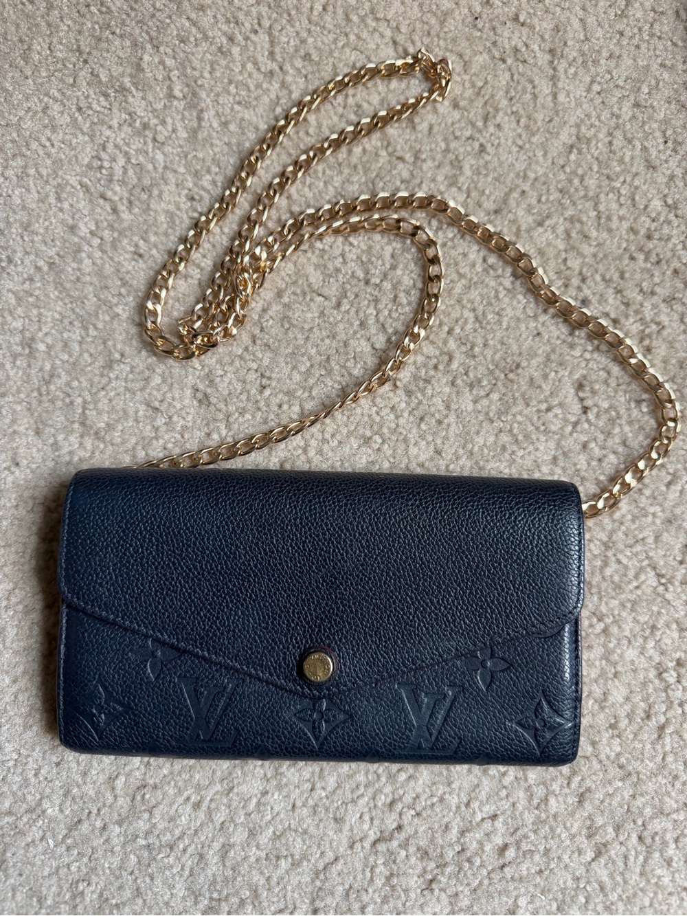Louis Vuitton Navy Blue Pebbled Leather Long Wallet w/Red Trim Accents & Chain*